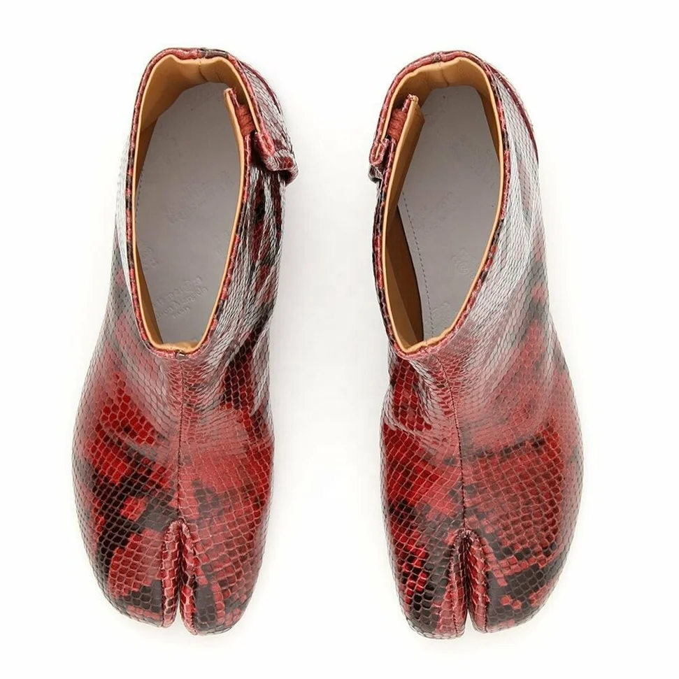 

Latest Arrival Personalized PU Leather Low Chunky Heel Tabi Boots For Women