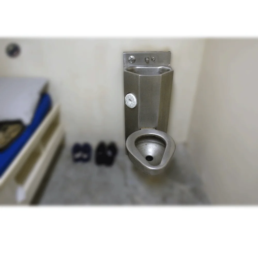 Wall-Mount-Design-Stainless-Steel-Prison
