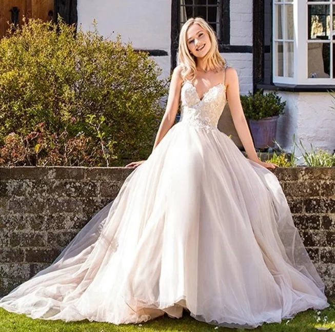 

High Quality Turkish Ladies Latest Cheap Wedding Gowns