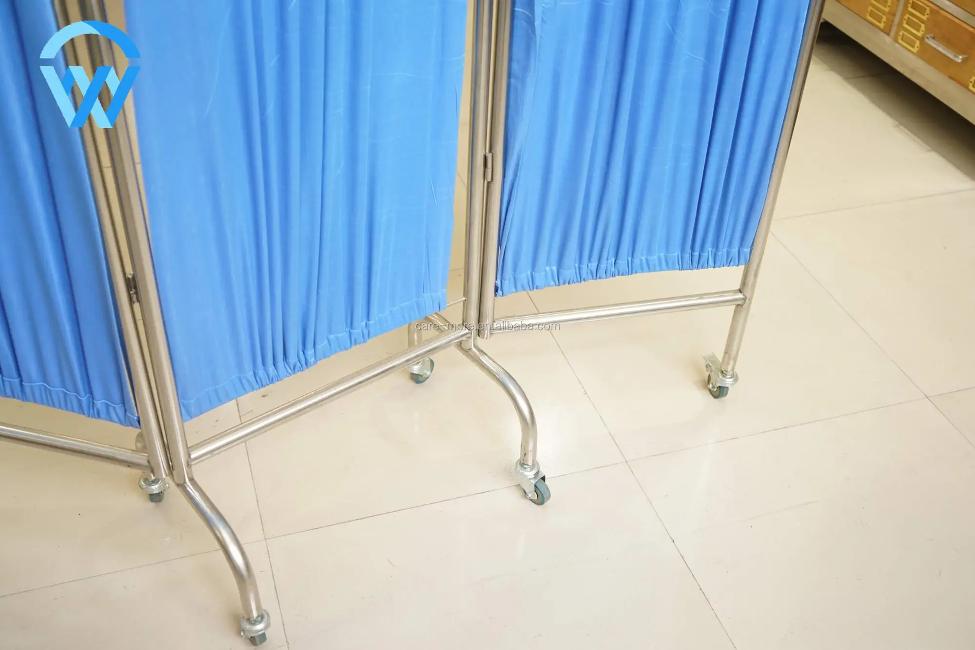 Durable Stainless Steel and Iron Material Medical Bedside Screen Three Folding Hospital Ward Screen
