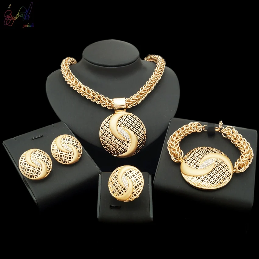 

Latest Luxury Big Dubai Gold Plated Crystal Necklace Jewelry Sets Fashion Nigerian Wedding African Beads Costume Jewelry