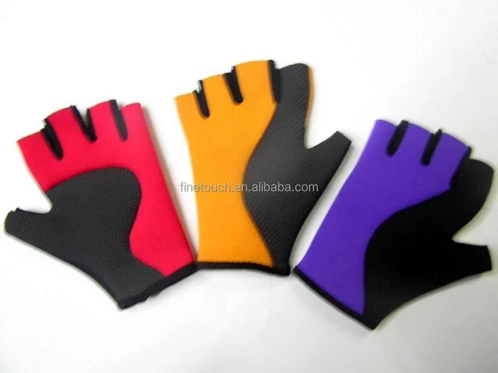 
Webbed neoprene swimming gloves 
