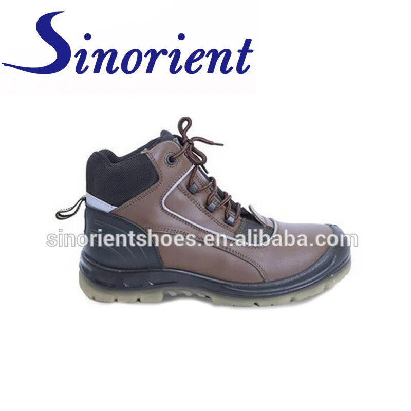 boots with plastic toe