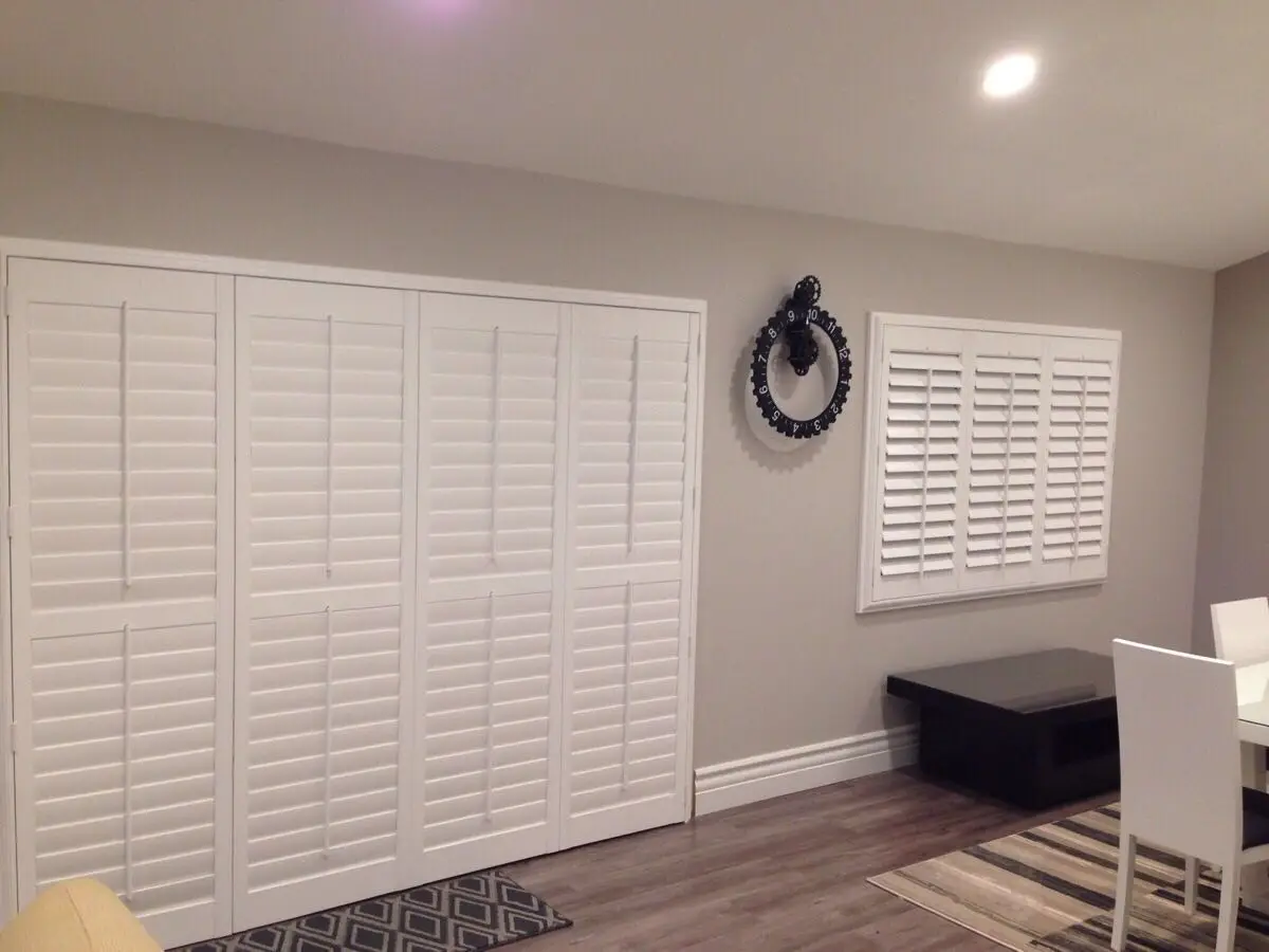 
Home Window Jalouise Louvered Shutters Wood Plantation Shutter 