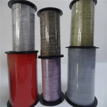 wrapping curling ribbon