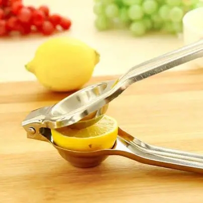 

Wholesale Kitchen Vegetable Fruit Tools Manual Juicer Stainless Steel Lemon Orange Squeezer, Silver