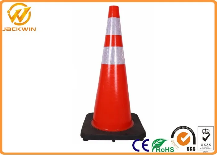 28 inches PVC Traffic Cone with black base(2).jpg