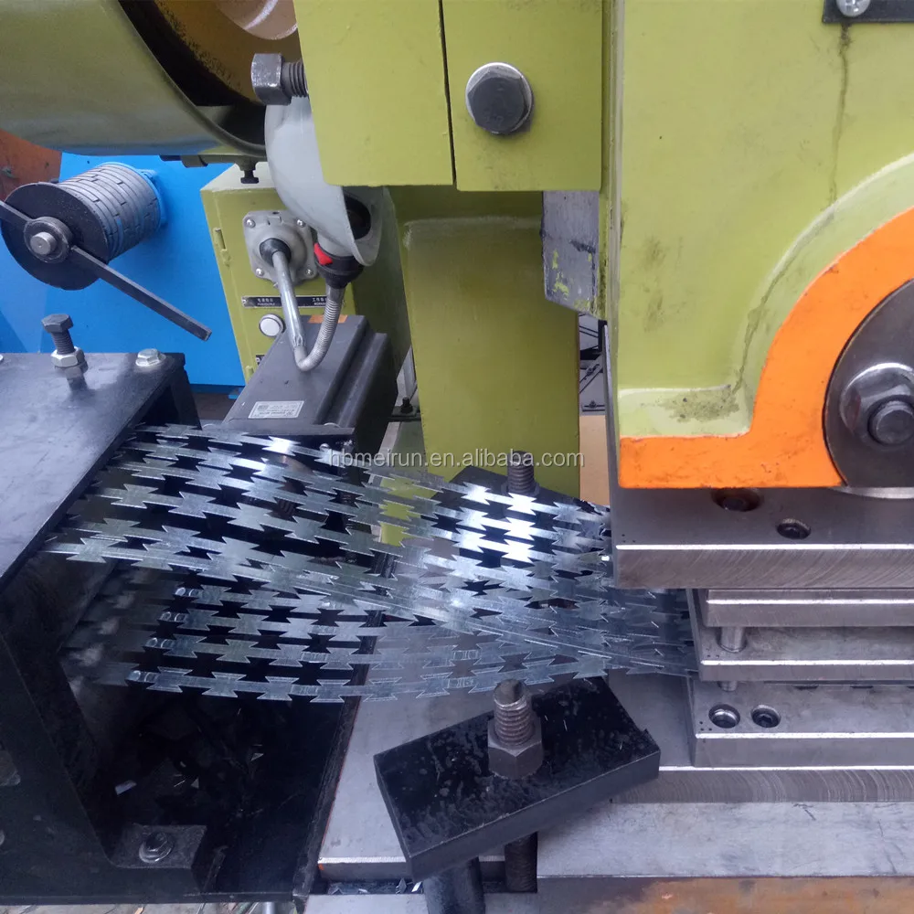 BTO,CBT Blade Type Automatic razor barbed wire making machine/razor blade making Concertina razor security wire machine