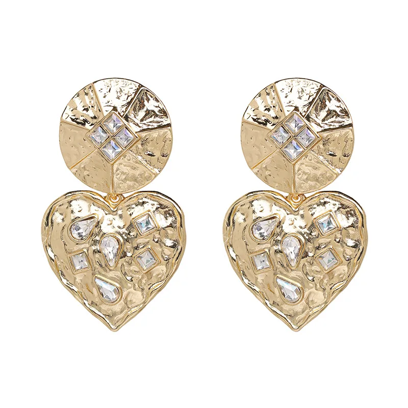 

180801304 metal crystal rhinestone allergy heart shaped stud earrings zinc alloy heart stud earrings gold plated earrings, As photo
