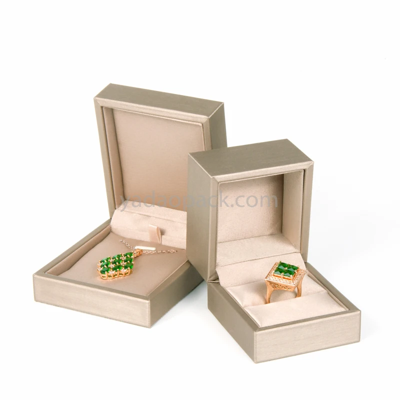 

Yadao Exquisite Leather Jewellery Box Set Custom Logo Plastic Earring Bangle Bracelet Necklace Luxury Jewelry Box, Customized