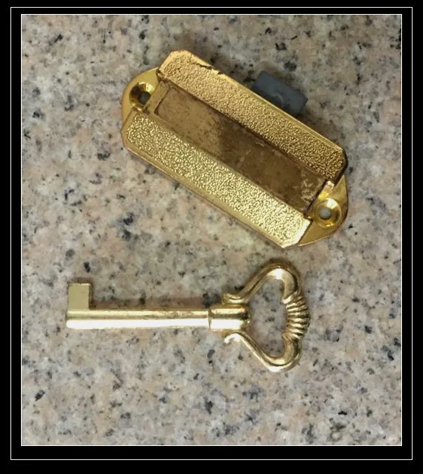 
High quality furniture frawer lock with zinc key 