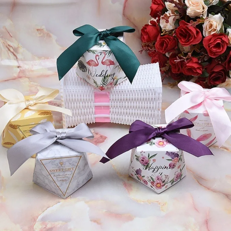 paper gift bags and boxes