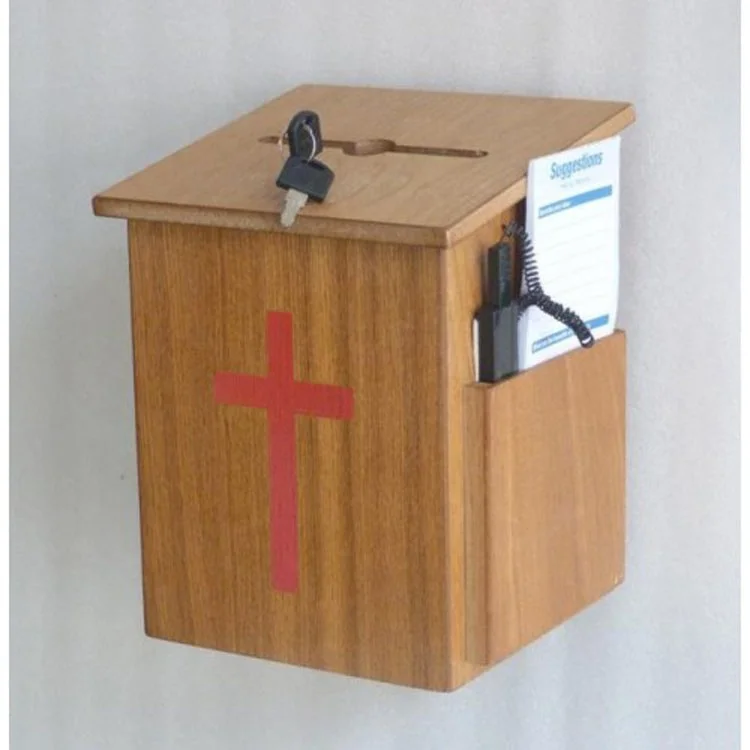 Ящик для пожертвований в церкви фото