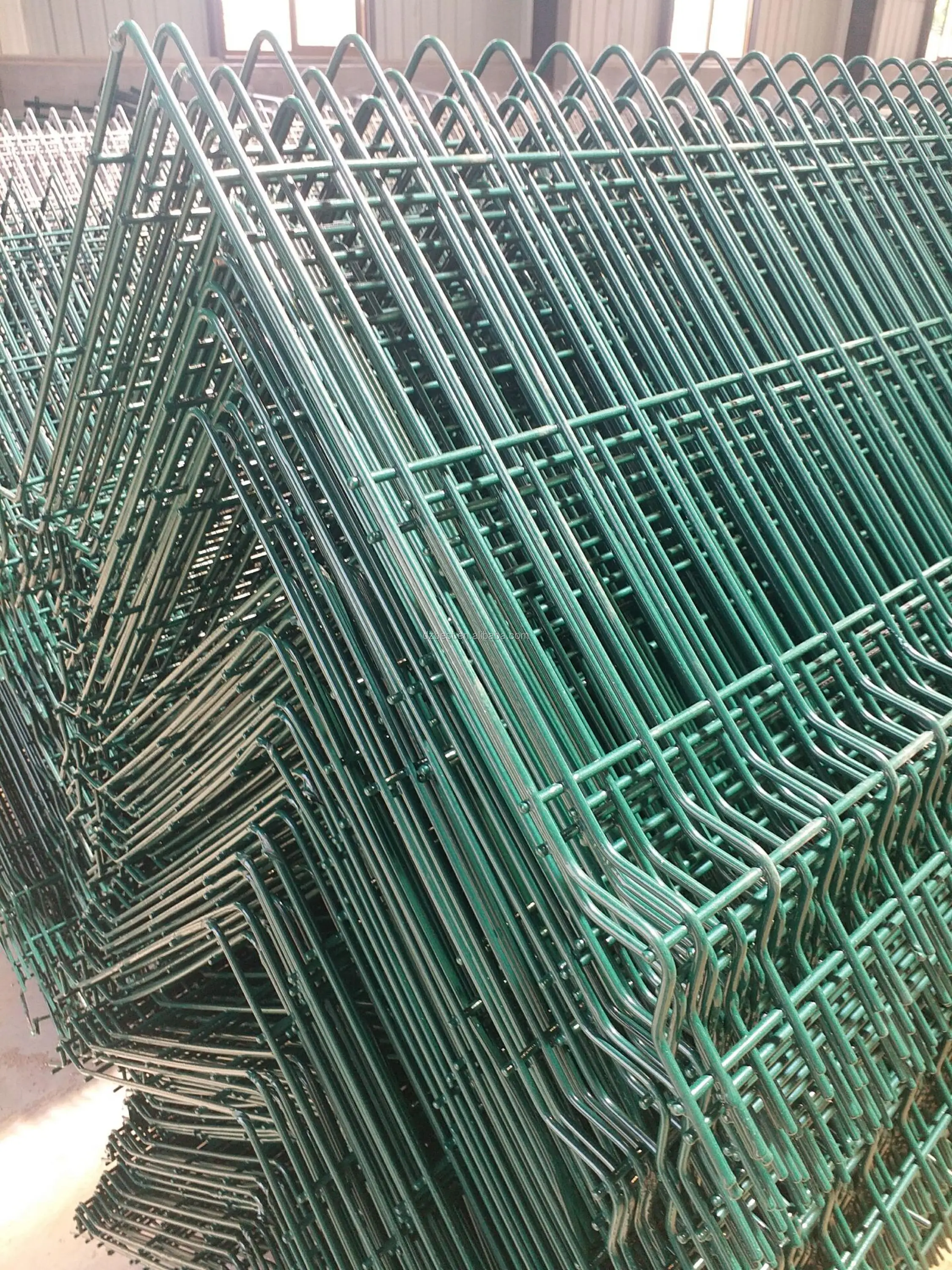 Heißes beschichtetes Höhe PVC des Verkaufs-2.5m schweißte Draht Mesh Airport Fence