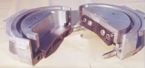 API FZ35-70 Shear Ram Assembly Ram Block and Top Seal and Face Sealshear ram 1.png