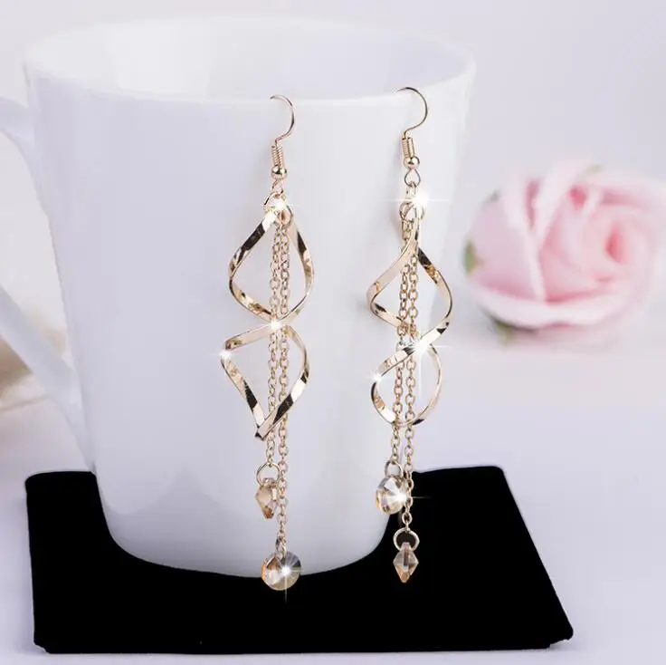 

(Click in View More Styles) 2018 Yiwu Latest Manufacturers South Korean Drop Shiny Crystal Fashion Jewellery Earrings, Gold,silver,rose gold