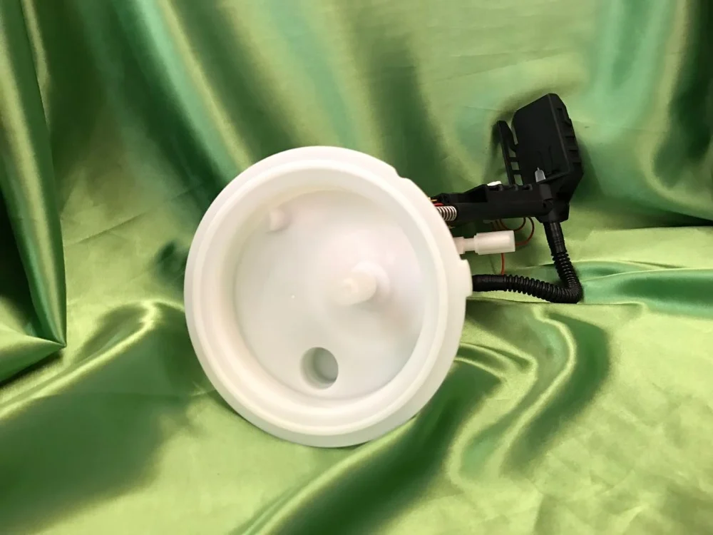 Fuel Filter W/ Sending Unit For Bmw E60 E61 20062011 525i 528i 530i