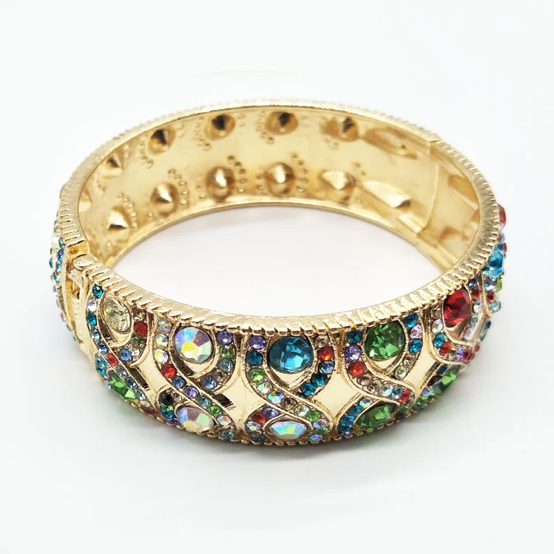 

Fashion Jewelry Gold Alloy Woman Vintage Bangles with Austrian Rhinestone 18K Gold Bracelet