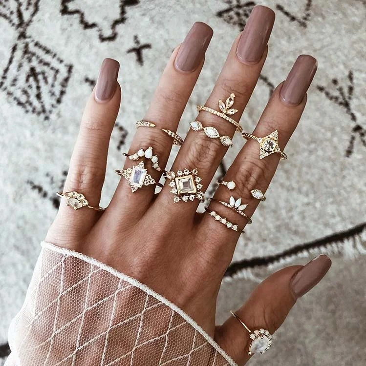 

Women Bohemian Vintage Ring Sets Crown Flower Star Leaf Crystal Opal Joint Ring Party Jewelry, Picture shows