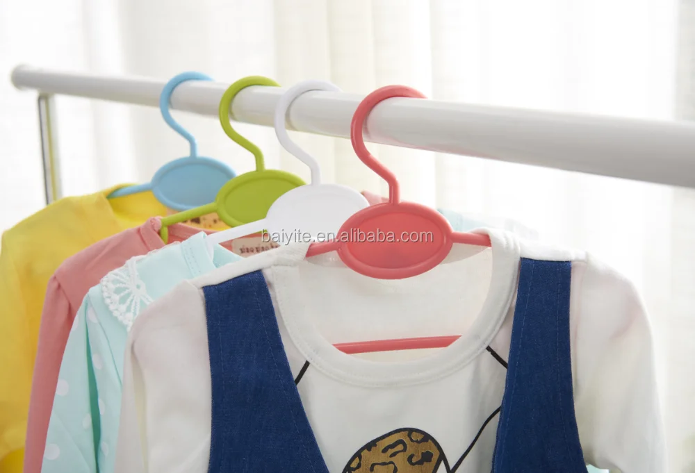 clothes hanger for children.png