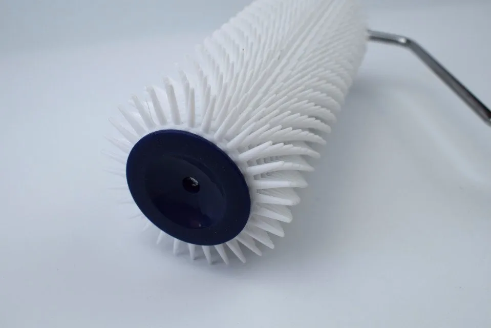 2020 Plastic Handle Spike Roller Brush Epoxy Industrial Flooring