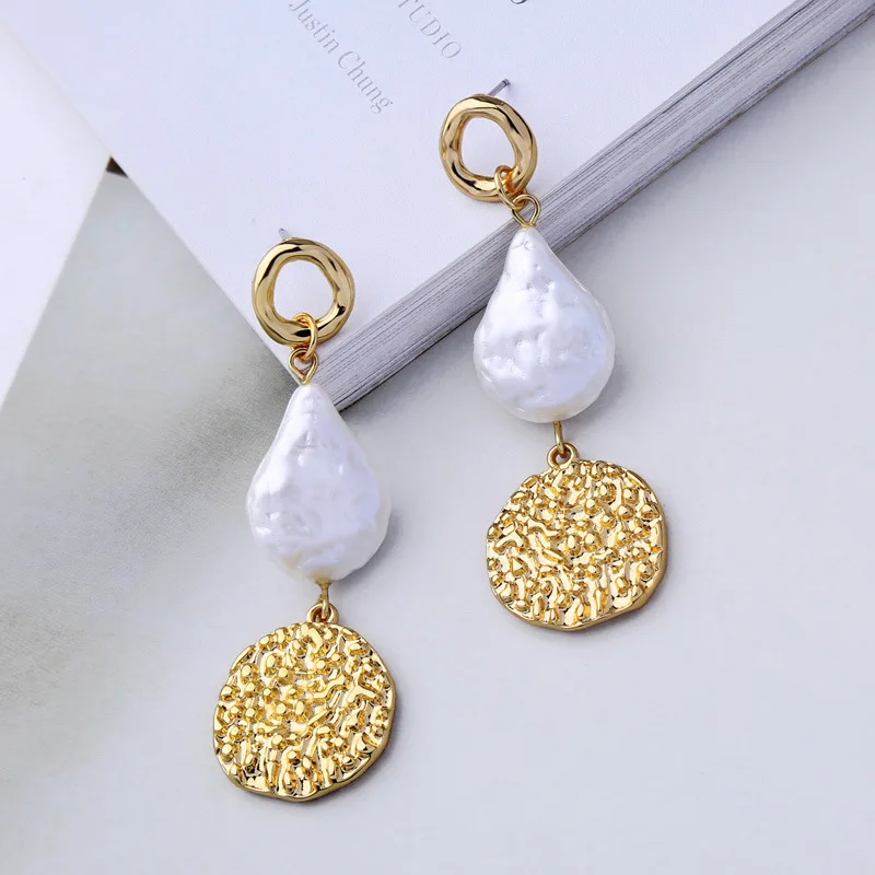 

Ins geometric irregular brides spring long pendant baroque fresh water pearl earring, Gold