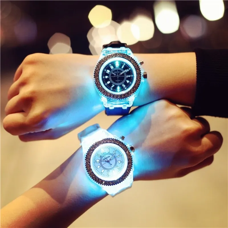 

Fashion Watches Women Watch Popular Led Light Silicone Strap Round Dial Lover Quartz Led Watch, Black blue brown white red green pink