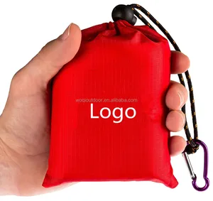 Woqi China manufacturer hot sale portable light weight waterproof beach pocket blanket