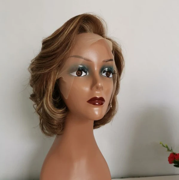 

2021 new fashion 2 colors mixed highlight brown and blonde human hair short bob wigs with bangs