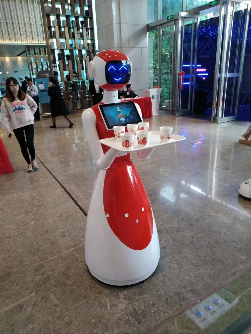 Intelligent Restaurant And Hotel Service Robot,Dish Delivery Robot