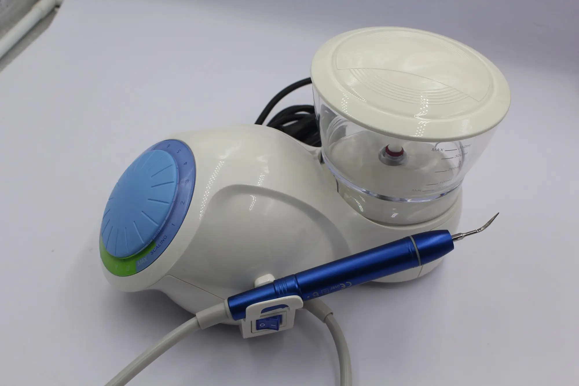 Portable Dental Auto Water Supply Ultrasonic Scaler P9l With Led Light