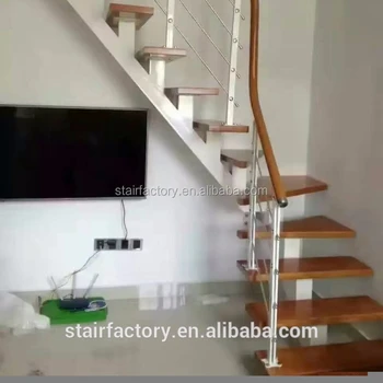 escaleras de madera interior simples