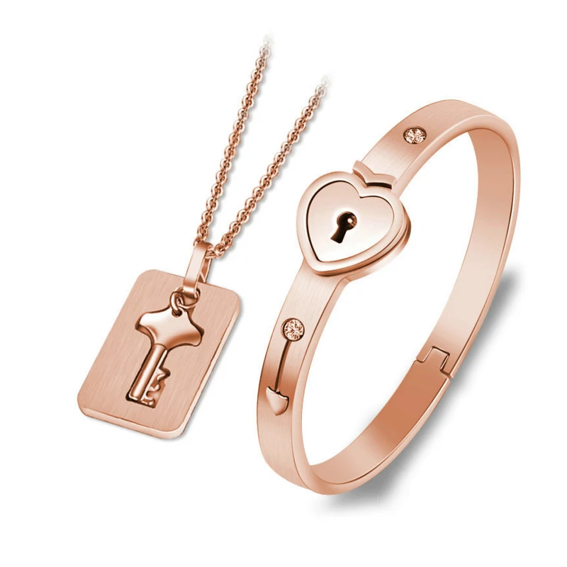 
2019 New Arriving Unique Design Jewelry Fashion Necklaces Titanium Steel Zirconia Couple Bracelets Heart Lock And Key Bracelet 