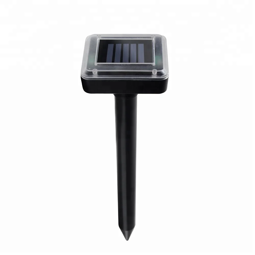 Eco-friendly Ultrasonic Outdoor Pest Repeller Solar Animal Repeller Rat Repellent with PIR Sensor Light