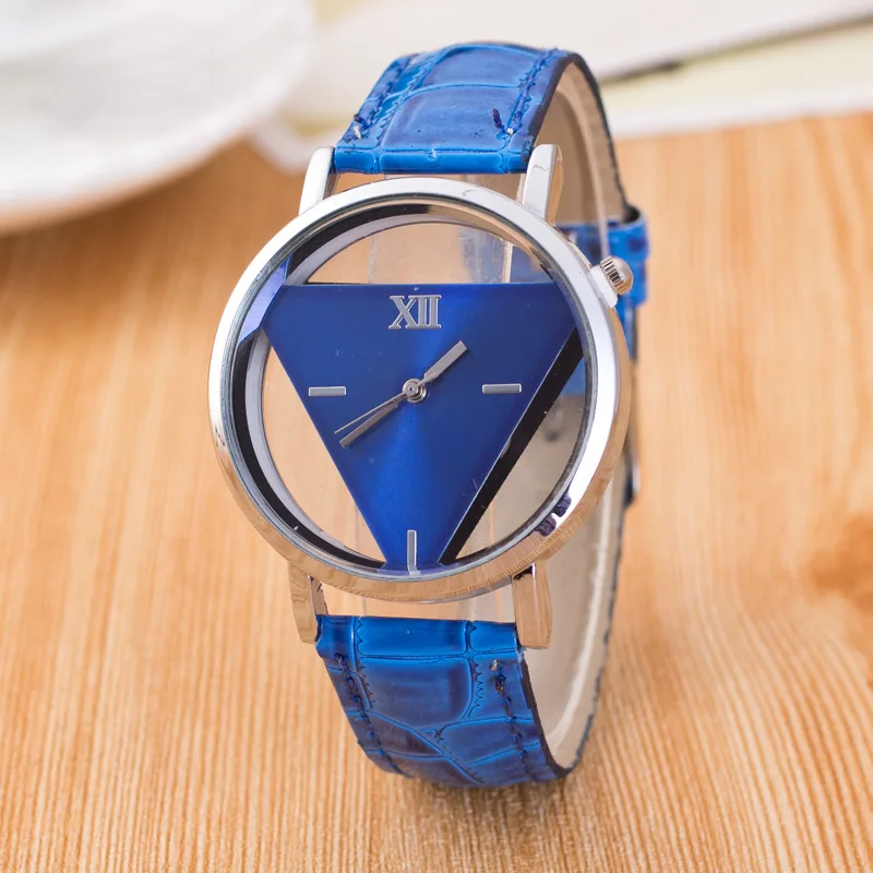 

Simple Harajuku triangle personality fashion double-sided hollow bottom students watch