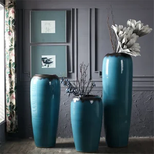 Large Chinese Porcelain Vase Large Chinese Porcelain Vase