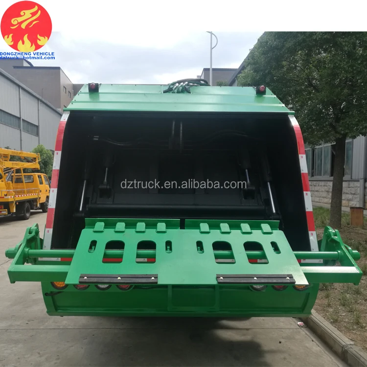RHD HOWO garbage truck5.jpg