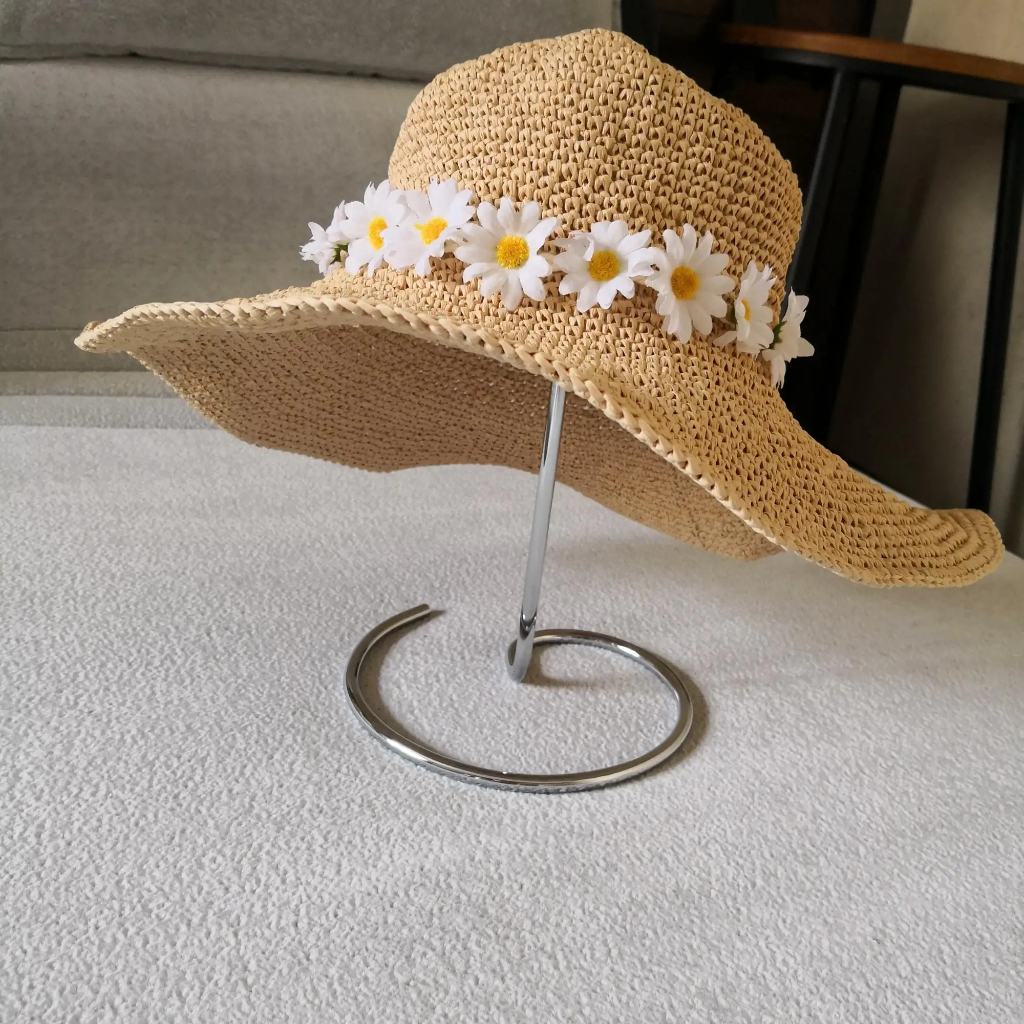 Floppy hat with flowers Clearance