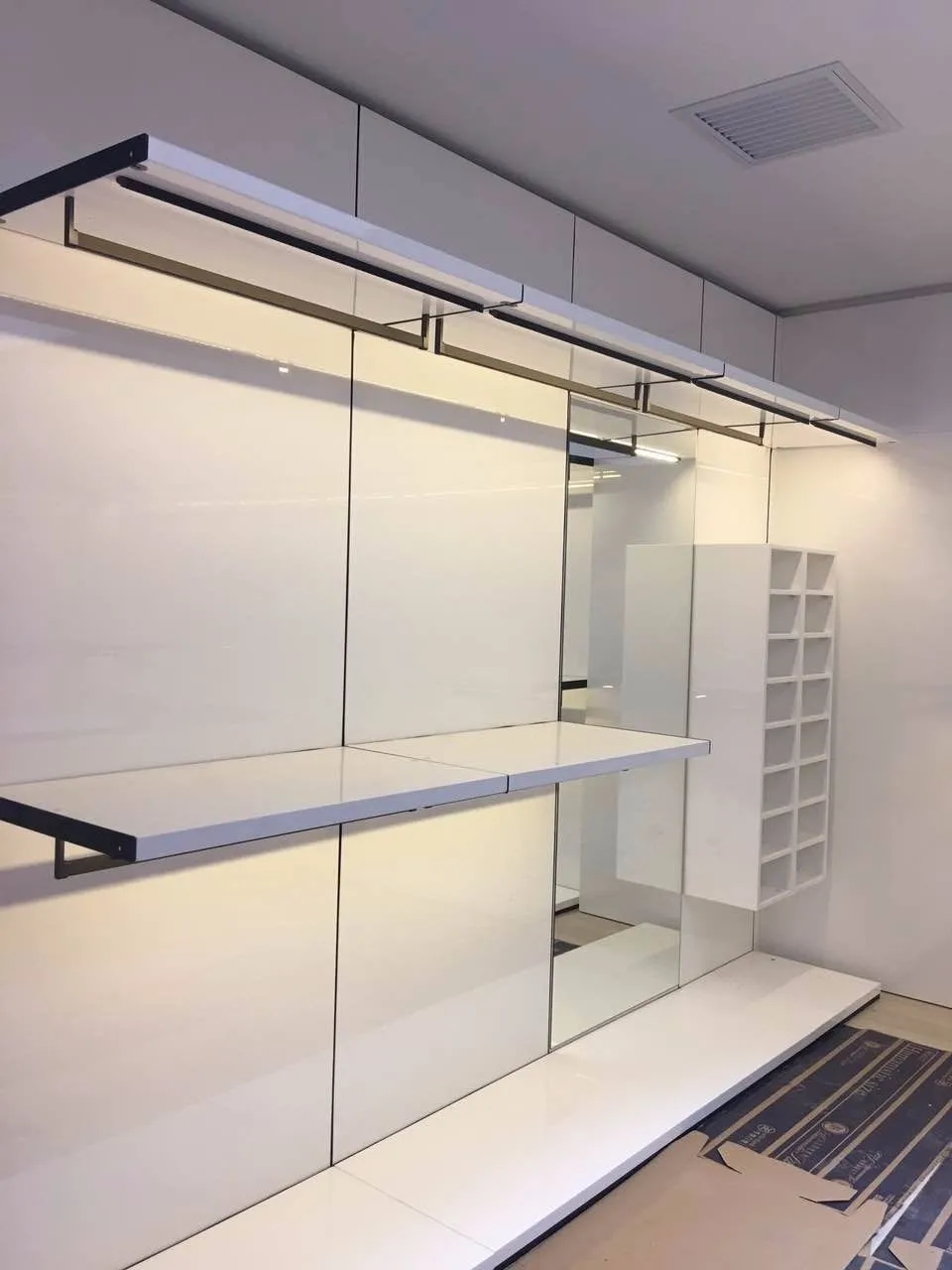 Italian Hardware Aluminum Closet Organizer Storage Shelf