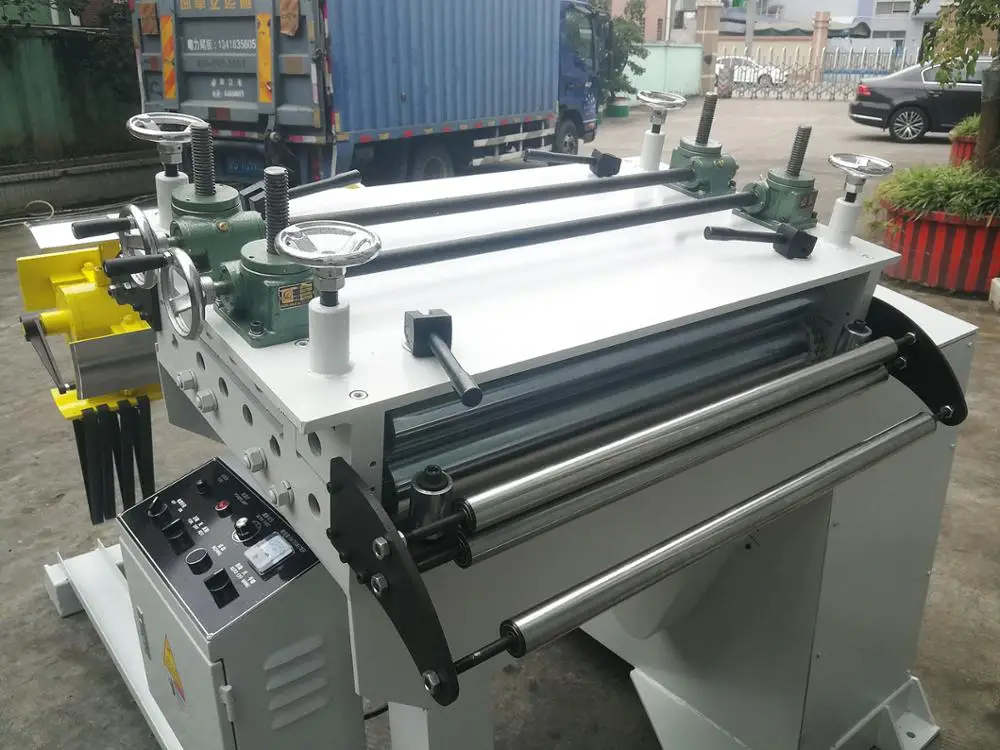 
800mm Wide Steel Coil Decoiler Straightener Machine for Decoiling and Straightening 