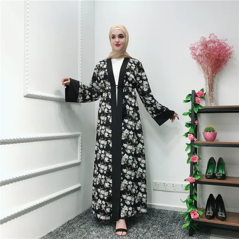 

Black Soft Crepe Muslim Abaya