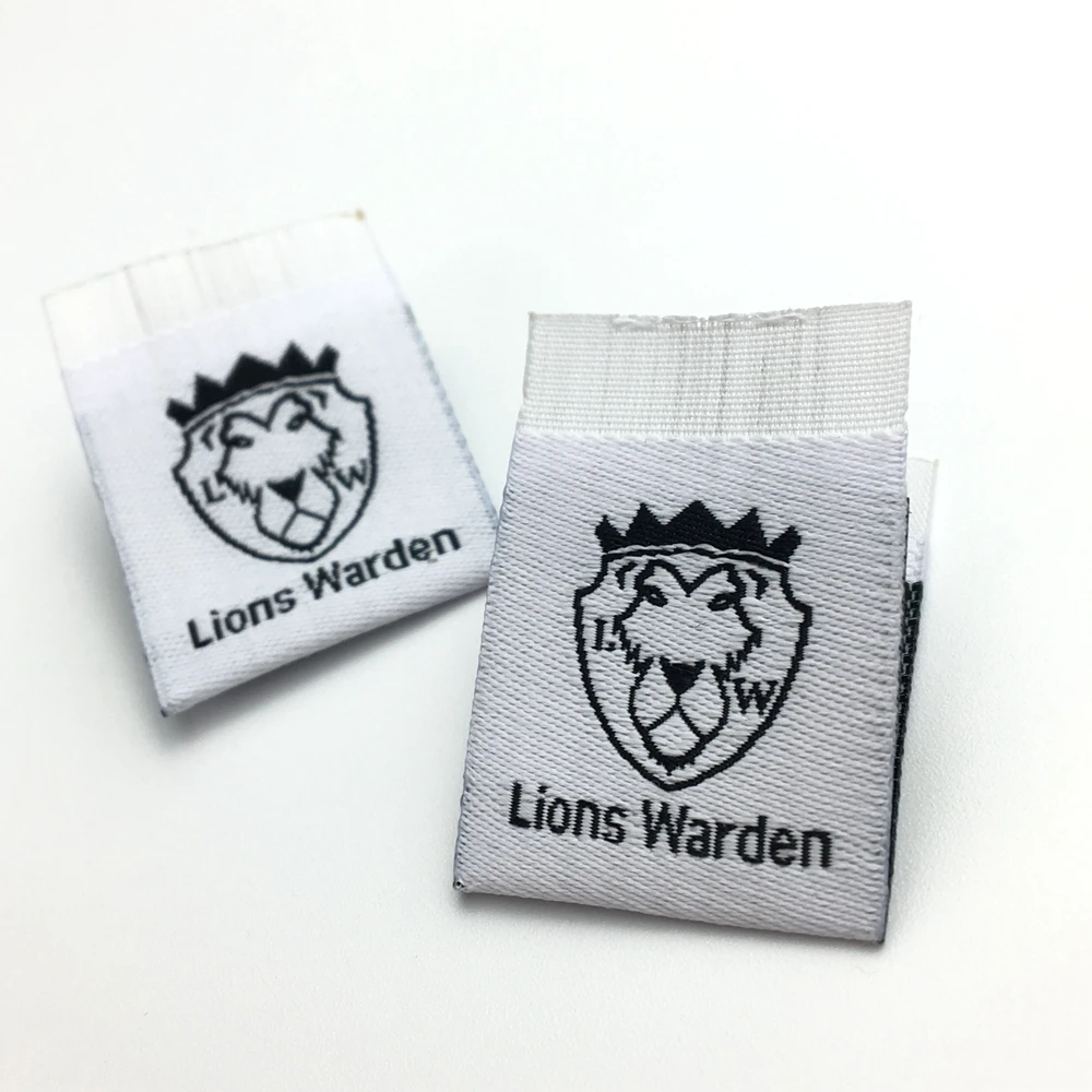 

All kinds of custom woven label for clothing