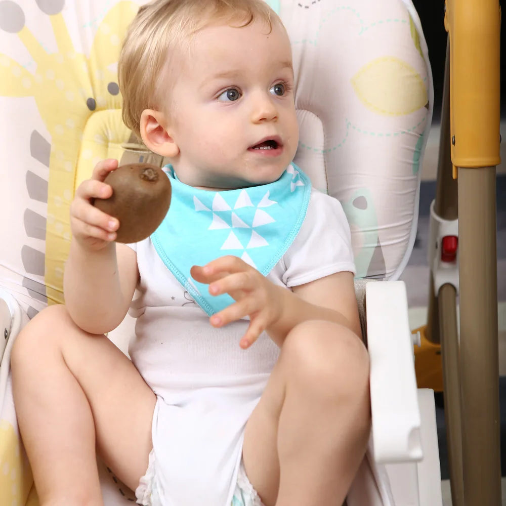 
Customized wholesales GOTS organic baby bibs for drooling and teething 