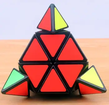 cubo de rubik triangular