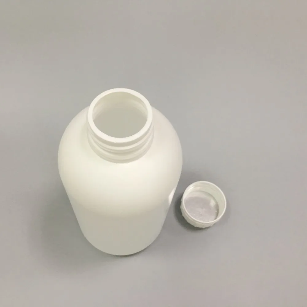 
1.5L Large White Plastic HDPE Chemical Plastic Bottle 