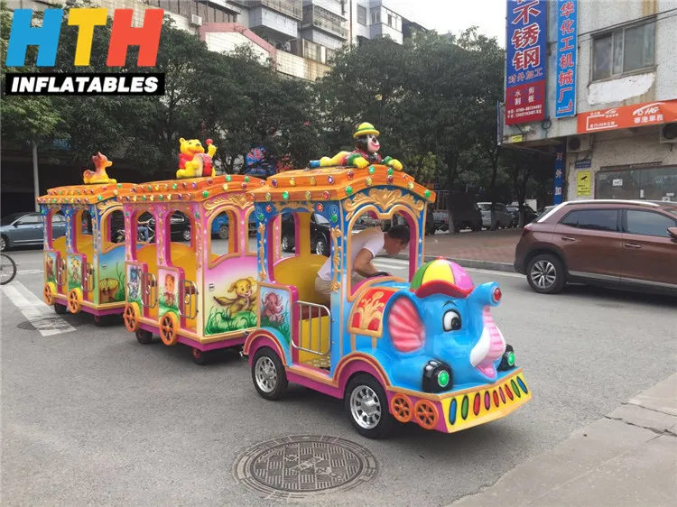 Animal world theme trackless train for sale
