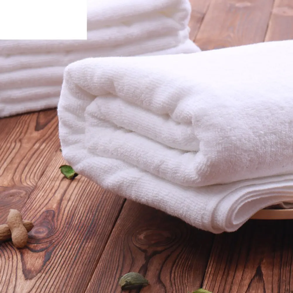 Купить банные полотенца лучшего качества. Банное полотенце. Большие банные полотенца. Полотенце махровое тонкое. Большое банное полотенце.