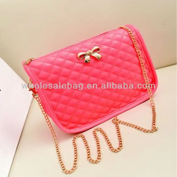 long chain purse