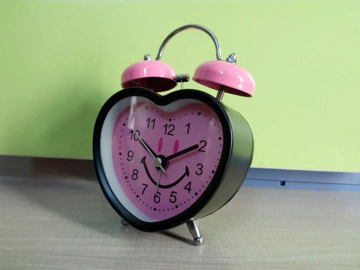 Red Modern Kid Alarm Clock With Cute Shape At Low Price For Retail And