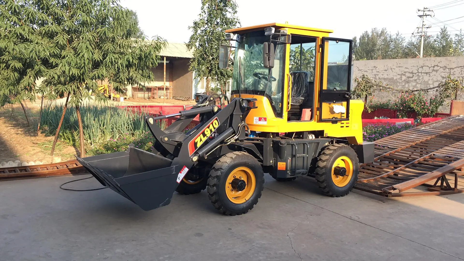 山猫滑移装载机附件